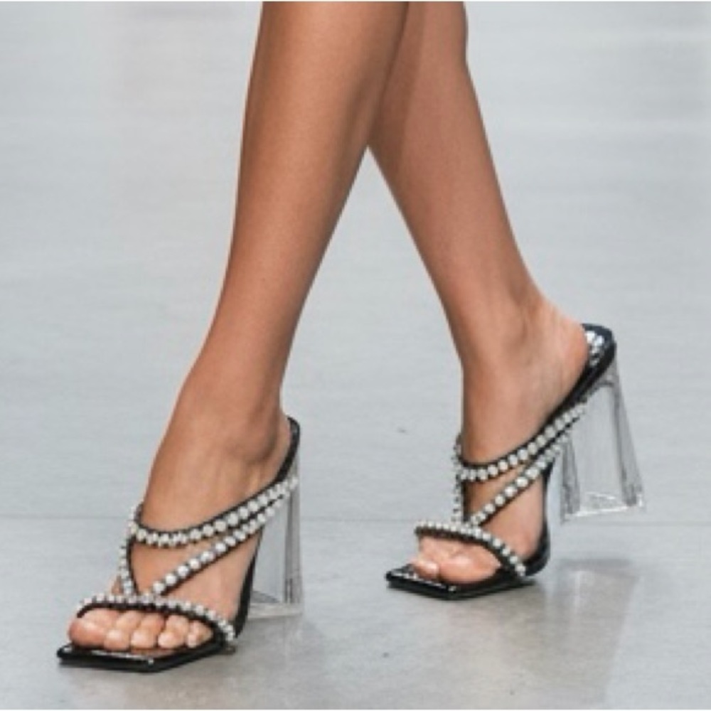 Privileged by LEMON DROP Tagazee heels